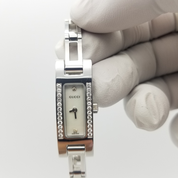 Gucci 3900L Diamond Mother of Pearl Dial watch - Picture 3 of 9